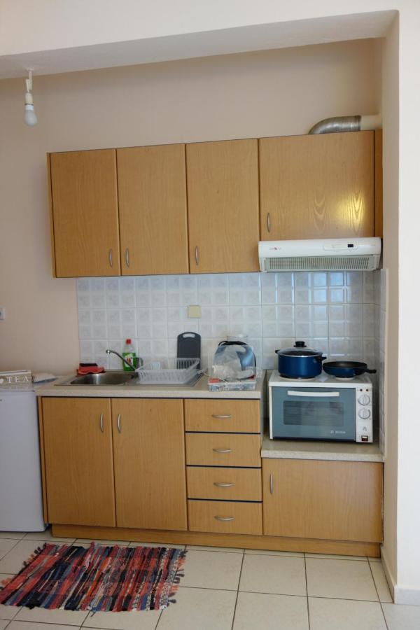Kiki'S Cosy Apartments Nea Chili Экстерьер фото