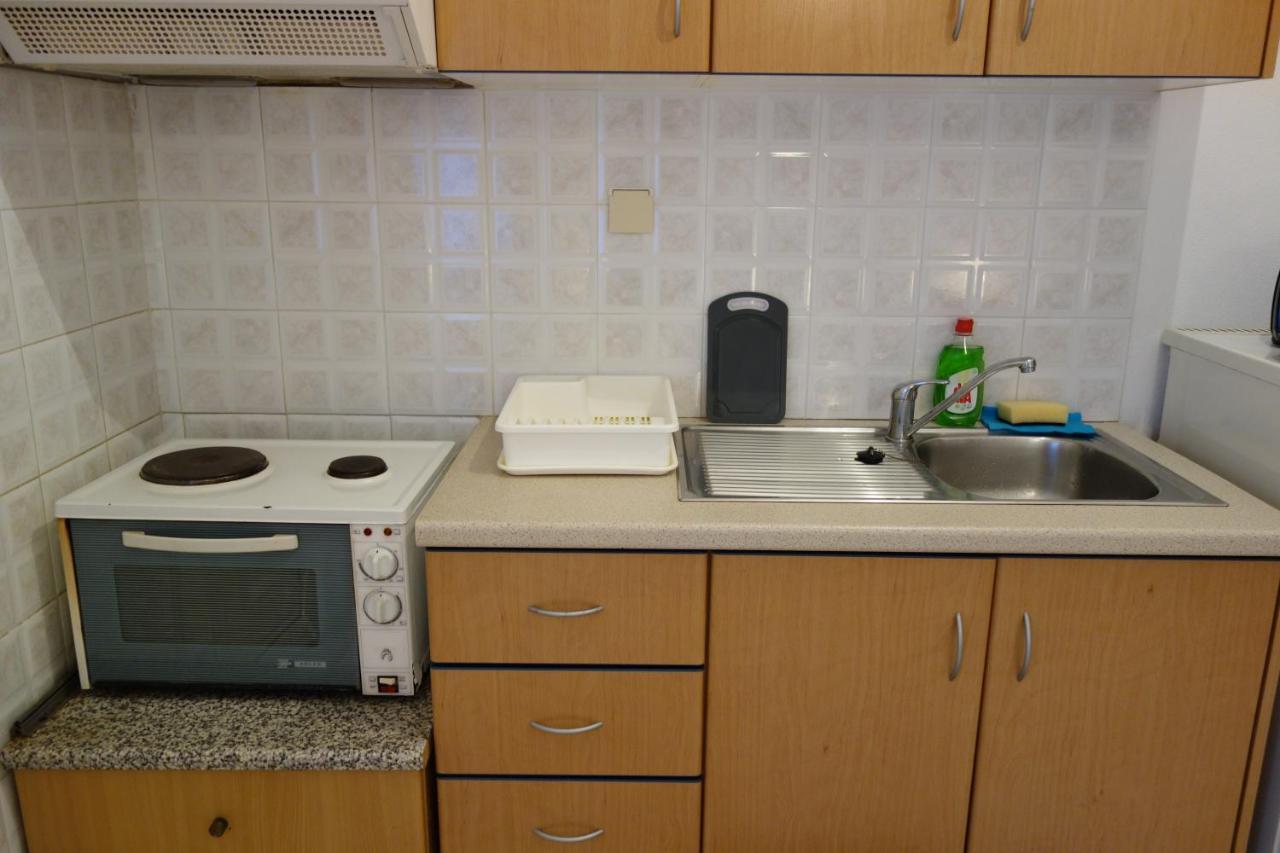 Kiki'S Cosy Apartments Nea Chili Экстерьер фото