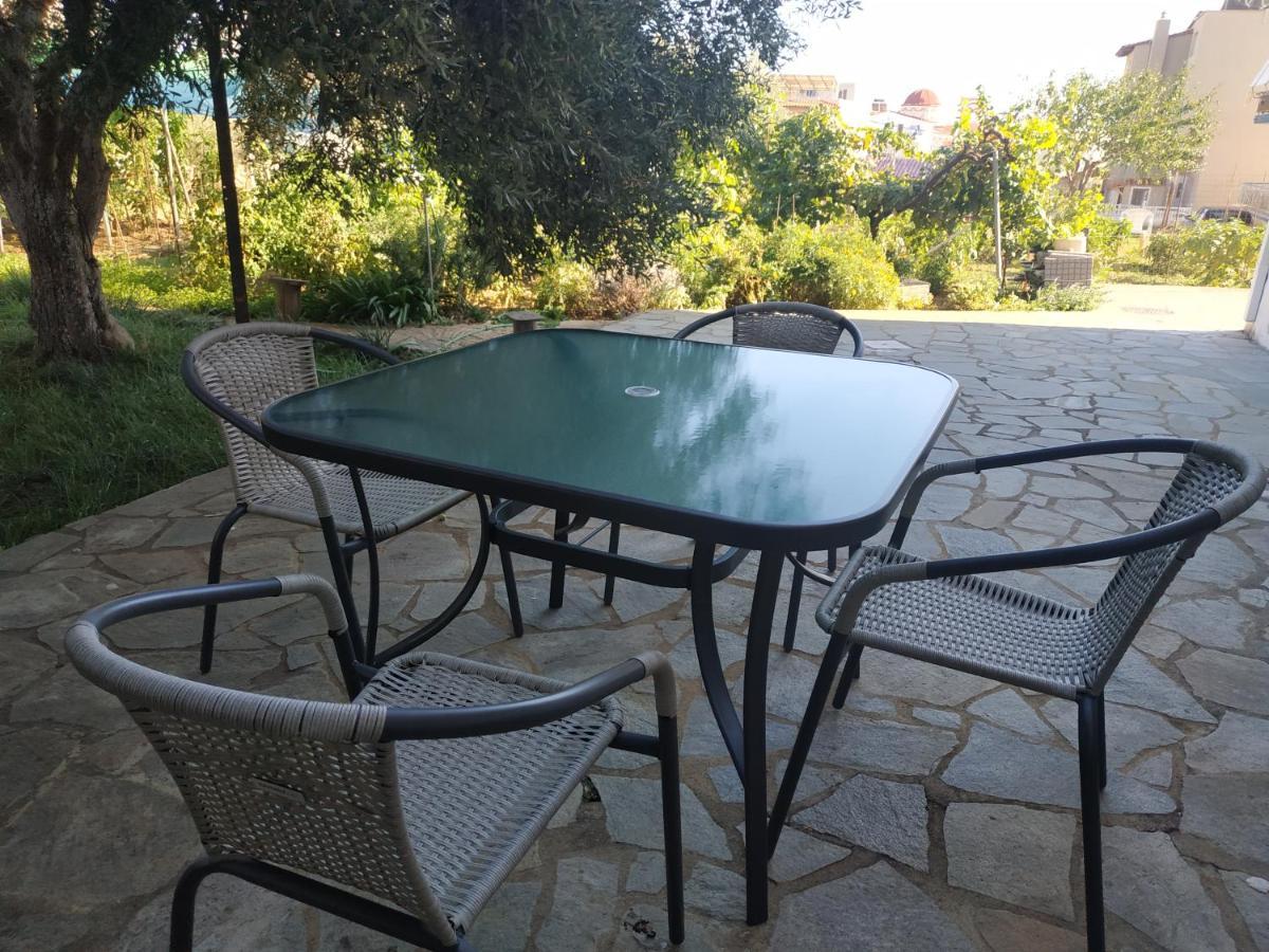 Kiki'S Cosy Apartments Nea Chili Экстерьер фото